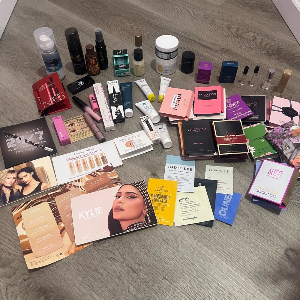 Deluxe sample and minis bag